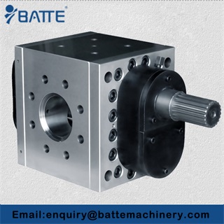 Melt gear pumps