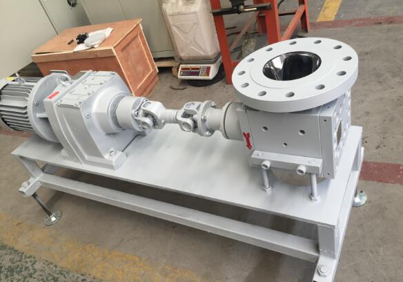 zb-f melt pump for reactor