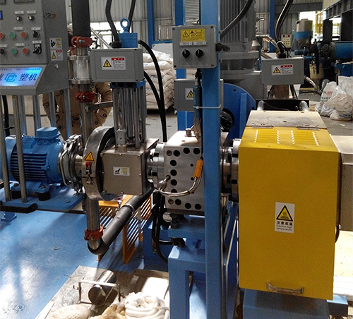 extrusion granulation melt pump