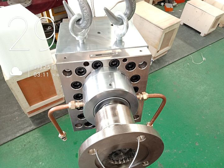 chemical fiber melt metering pump