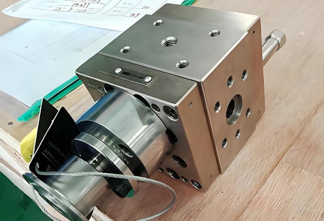 polymer melt gear pump