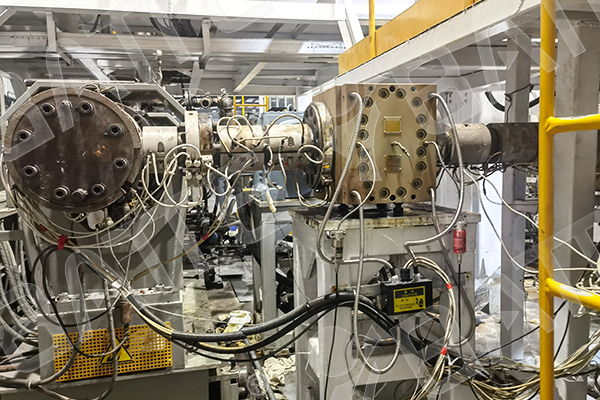 melt pump in extruder