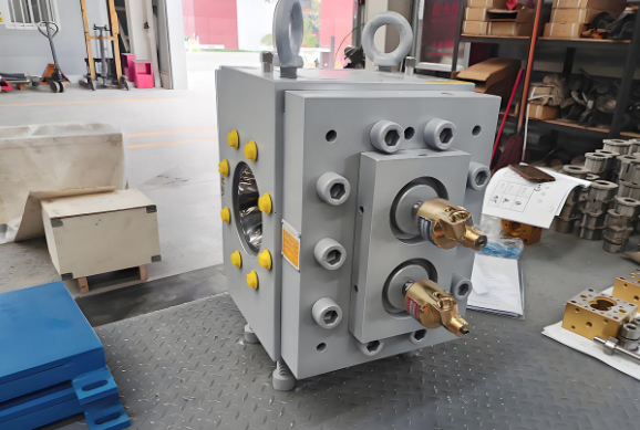 polymer melt gear pump