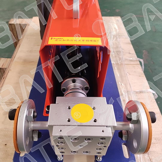 melt pump extruder