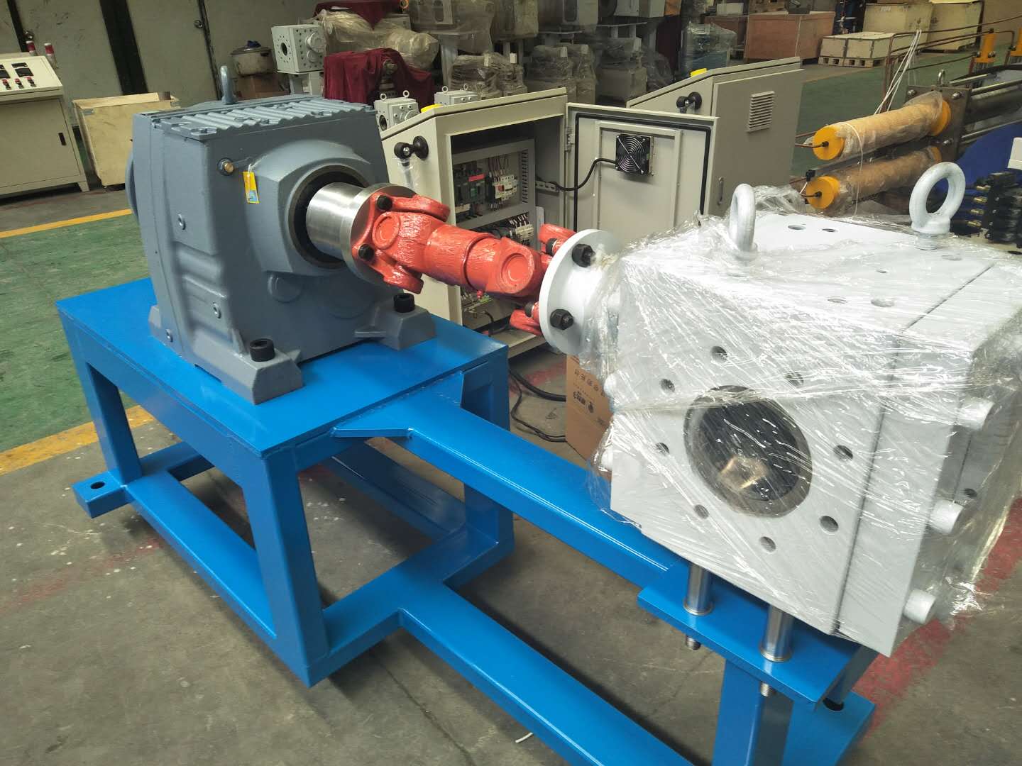 polymer melt gear pump
