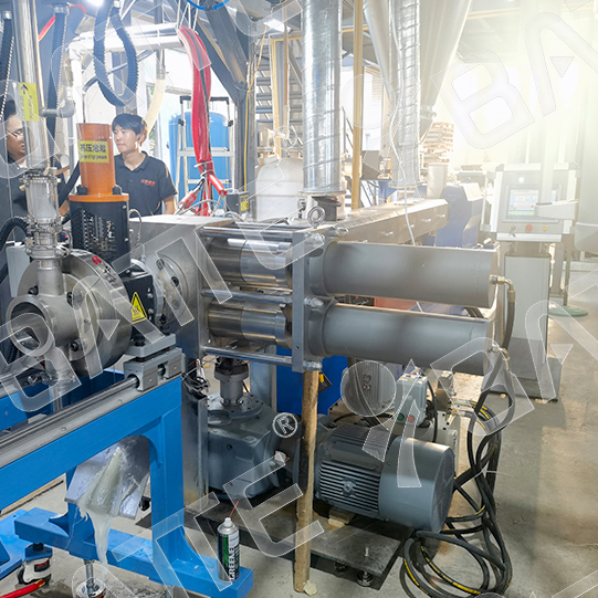 twin screw extruder melt pump