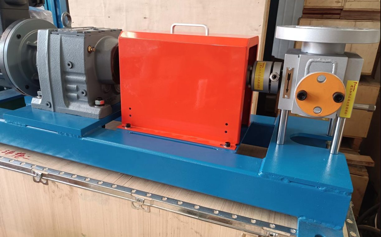 melt pump in extruder