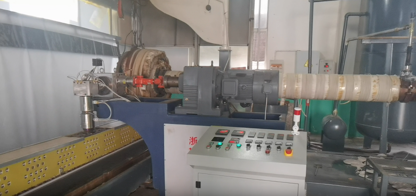 melt pump for extruder