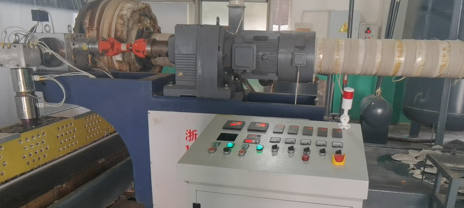 melt pump extrusion