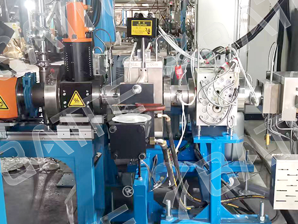 melt pump for extruder