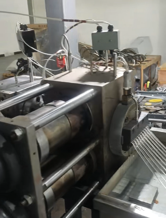 screen changer in extruder