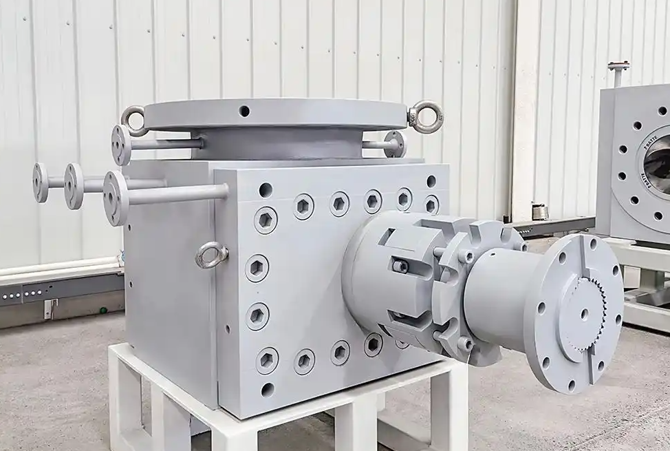 Polymer melt pump