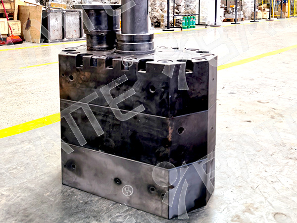 melt pump in extruder