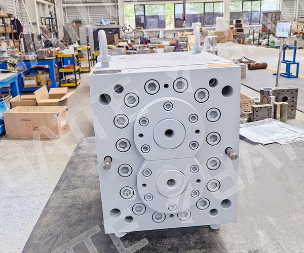 melt pump for pipe extrusion