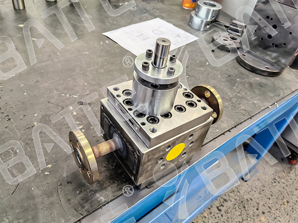 melt pump