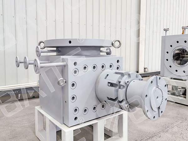 Polymer melt pump